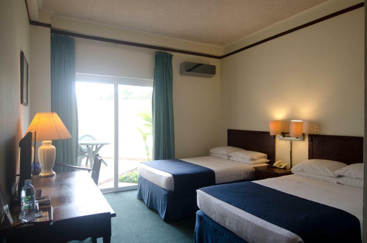 Hotel Berlin サンサルバドル エクステリア 写真