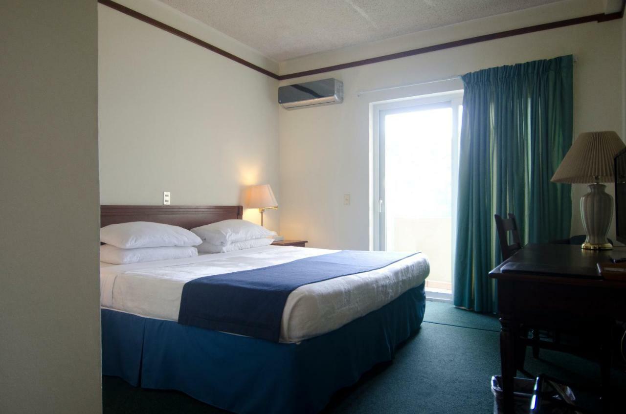 Hotel Berlin サンサルバドル エクステリア 写真